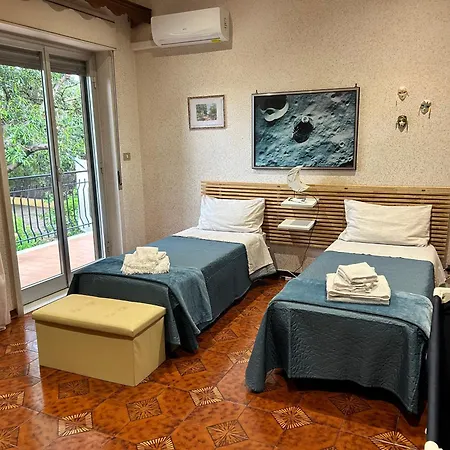 Apartment Casa Etna Sea Immersa Nel Verde A 5 Min A Piedi Dal Mare Tra Etna & Taormina *