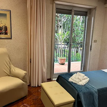 Casa Etna Sea Immersa Nel Verde A 5 Min A Piedi Dal Mare Tra Etna & Taormina Apartment Riposto