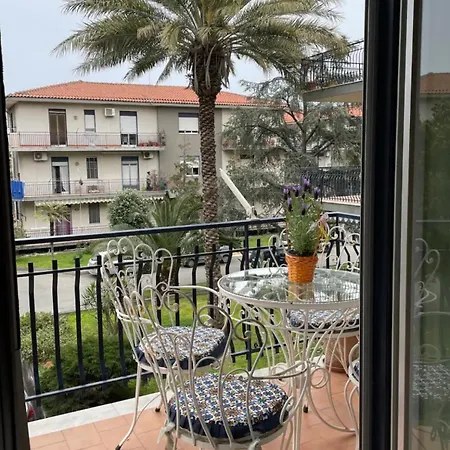 Casa Etna Sea Immersa Nel Verde A 5 Min A Piedi Dal Mare Tra Etna & Taormina Apartment Riposto